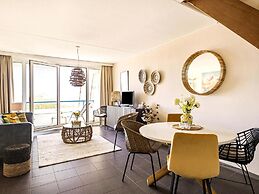 Beautiful Modern Furnished Apartment