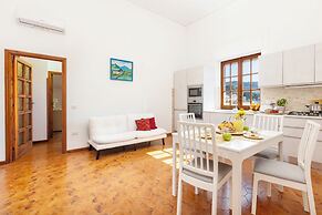 De Vivo Realty - Bellavista House