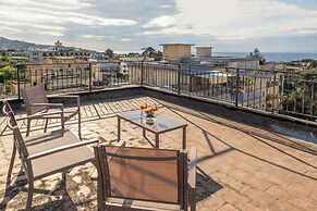 De Vivo Realty - Bellavista House