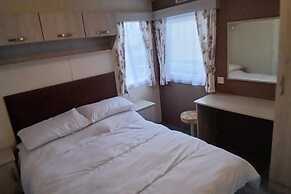 Delightful 2 Bedroom Caravan Manor Park Hunstanton