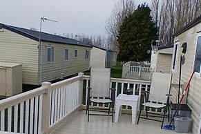 Delightful 2 Bedroom Caravan Manor Park Hunstanton