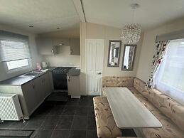 Delightful 2 Bedroom Caravan Manor Park Hunstanton