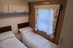 Delightful 2 Bedroom Caravan Manor Park Hunstanton