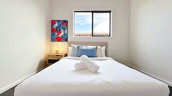 Creekstone 4B Home by GoodLive