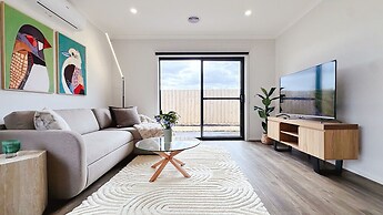 Creekstone 4B Home by GoodLive