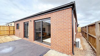 Creekstone 4B Home by GoodLive
