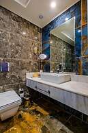 Feniks Priority Hotel
