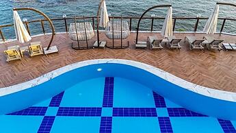 Feniks Priority Hotel