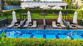Feniks Priority Hotel
