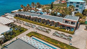 Feniks Priority Hotel