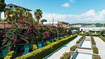 Feniks Priority Hotel