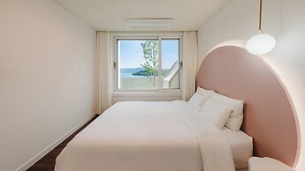 Chuncheon Rehouse