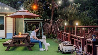 Geoje Pings Pet-friendly Pension