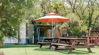Geoje Pings Pet-friendly Pension