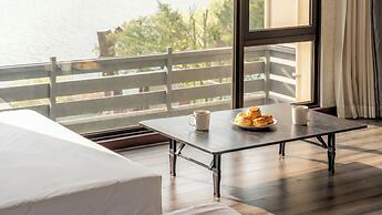 Gapyeong Club Board Resort