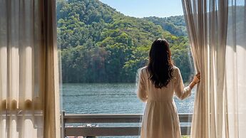 Gapyeong Club Board Resort