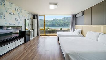 Gapyeong Club Board Resort
