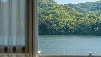 Gapyeong Club Board Resort