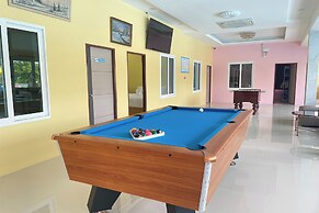 Nueng Pool Villa