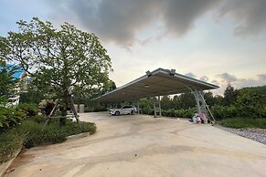 Nueng Pool Villa