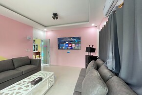 Nueng Pool Villa
