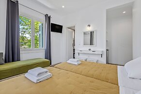 Kamelia Hotel