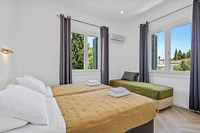 Kamelia Hotel