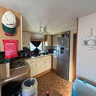 Static Caravan Sleeps 8 With Indoor Pool