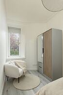 Modern Wheatfield Apartment