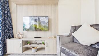 Puffin Lodge - 2 Bedroom Lodge - Wisemans Bridge