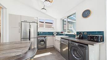 Stone's Throw - 3 Bed Holiday Home - Saundersfoot
