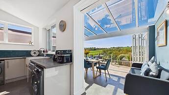 Stone's Throw - 3 Bed Holiday Home - Saundersfoot