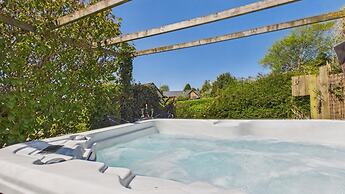 Stone's Throw - 3 Bed Holiday Home - Saundersfoot