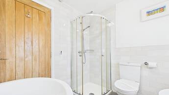 Stone's Throw - 3 Bed Holiday Home - Saundersfoot