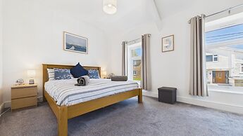 Stone's Throw - 3 Bed Holiday Home - Saundersfoot