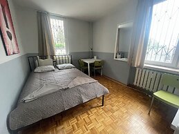 Lama Rooms