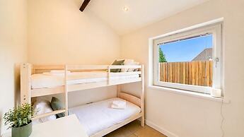 Buttercup - 2 Bed Cottage - Red Forest Retreats