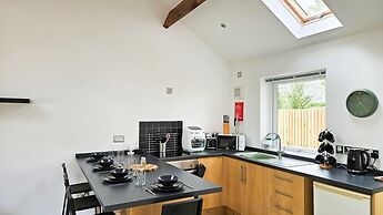 Foxglove - 2 Bed Cottage - Red Forest Retreats