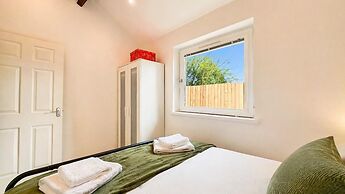 Foxglove - 2 Bed Cottage - Red Forest Retreats