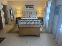Windsor House Inn