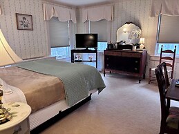 Deerfield Inn