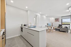 Stylish 2-bed Stay Near Canberra Centre