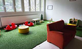 Mountain Flat With Pool in Lelex