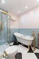2 Boutique Apts Parisian Gold Bath BHM