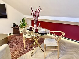 2 Boutique Apts Parisian Gold Bath BHM