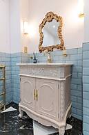 2 Boutique Apts Parisian Gold Bath BHM