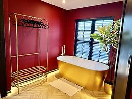 Gold Bath Japandi 2 Apts Bham City Centre