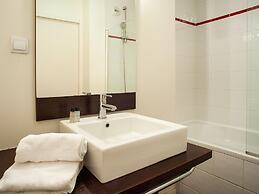 Dinan Stay With Free Parking