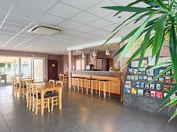Accessible Vineyard Stay for Four