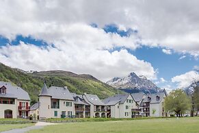 Duplex Alpine Stay for 9, Loudenvielle